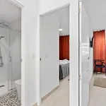 100 Seaview 아파트 또레비에하